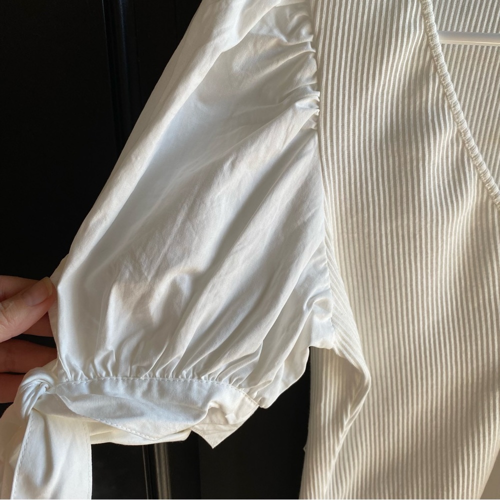 NWT Ivory V Neck Tie Cuff Puff Sleeve Top Size Medium - Picture 7 of 11
